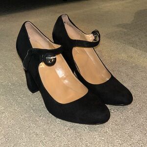 REPORT black suede heels